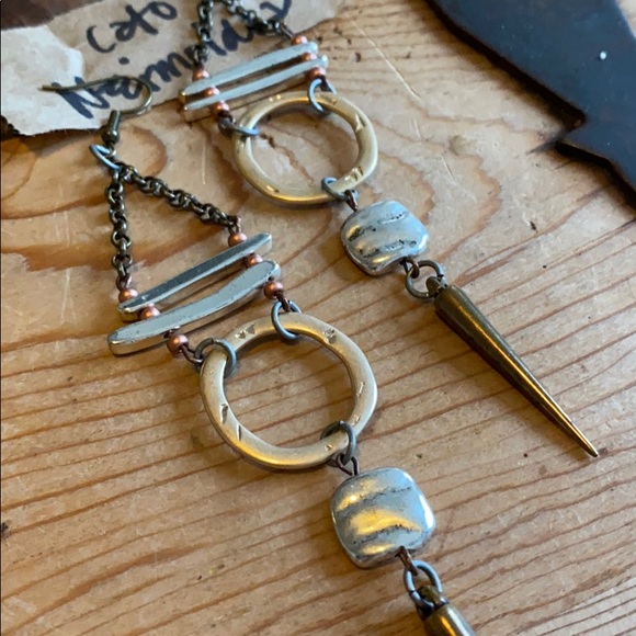 🇺🇸1 PAIR LEFT // earrings FREE WITH A PURCHASE - Picture 4 of 8